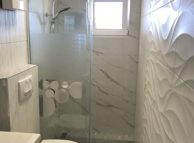 Lägenhet One Banjol